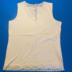 Woman’s Coldwater Creek Large Lace Edged Sleeveless Top - Cream